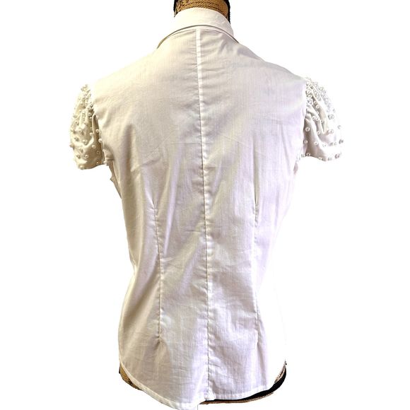 Zucchero Womens Shirt SZ 38/M White Pearls Embellished Cap Sleeves Snap Buttons - Picture 5 of 13